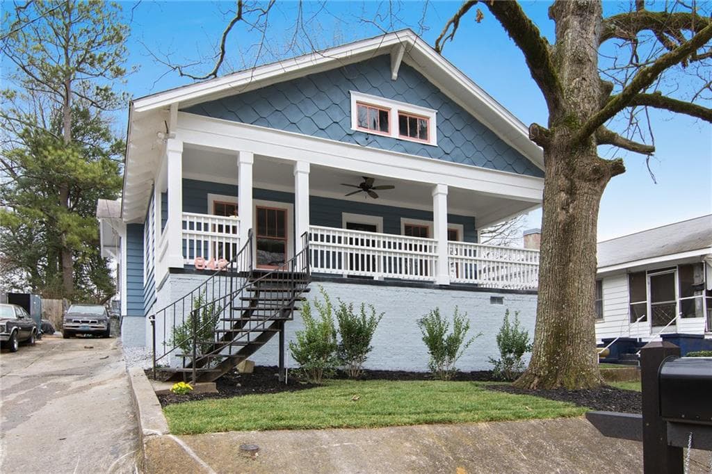 3 bedroom single family residence sold at 842 Oakhill Avenue, Atlanta, GA 30310