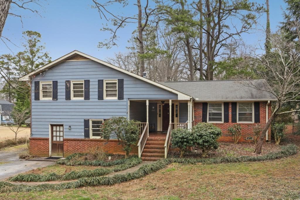 702 Meadowbrook Lane, Marietta, GA 30060 — most recent listing photo