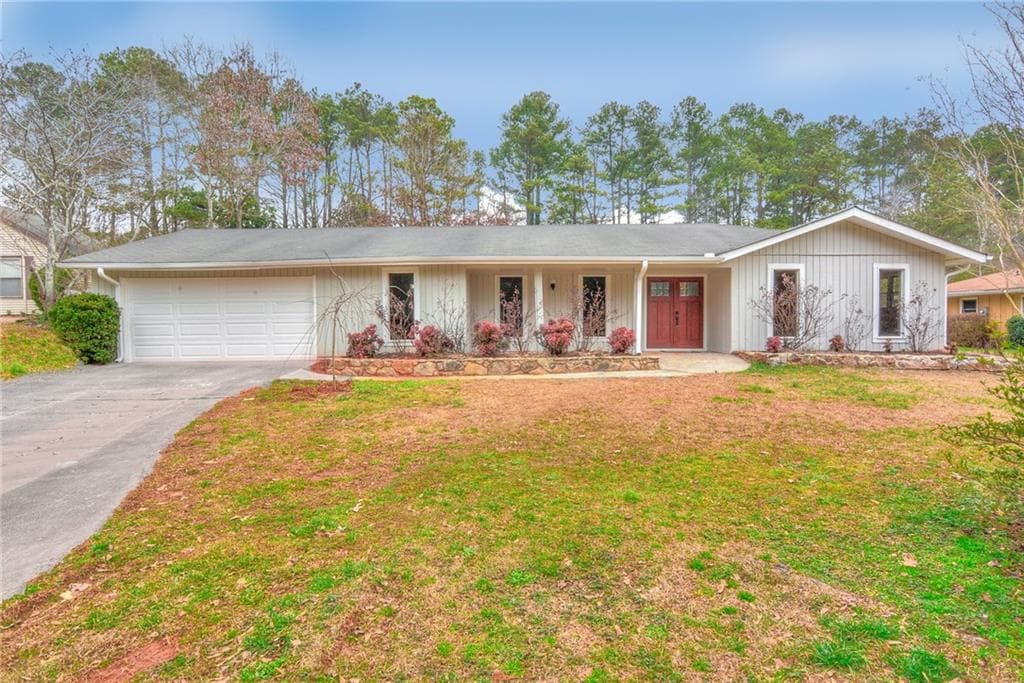 4824 Fieldgreen Drive, Stone Mountain, GA 30088 — most recent listing photo