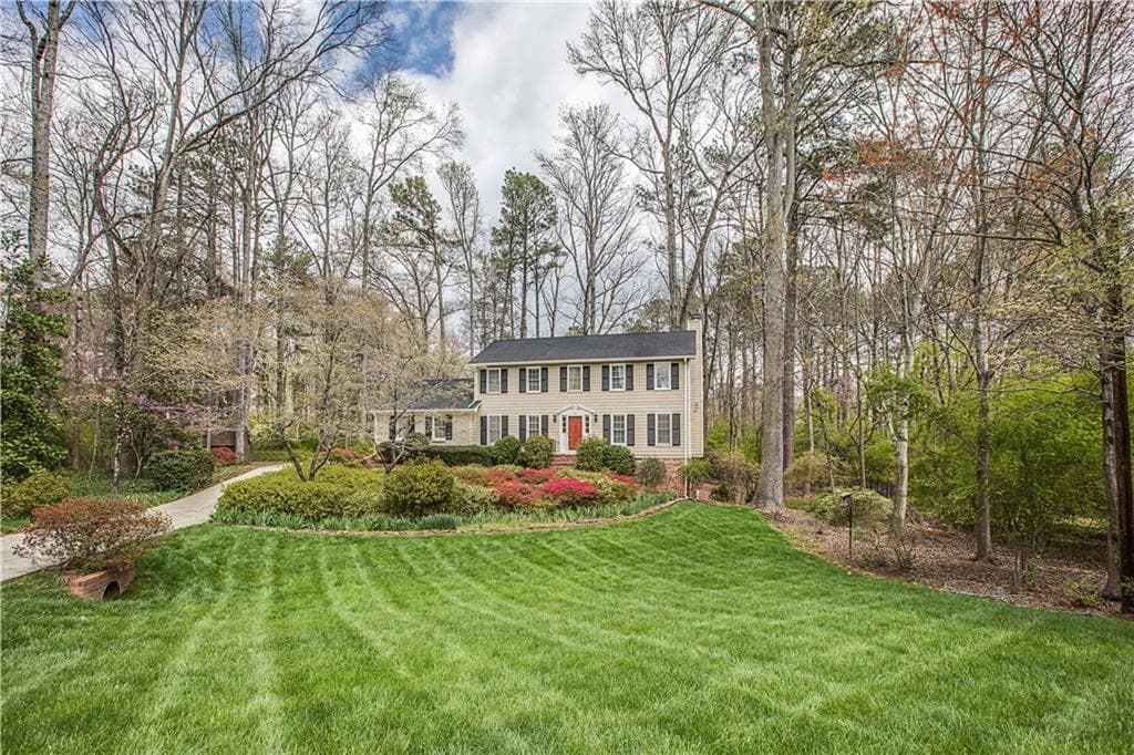 1528 Bend Creek Court, Dunwoody, GA 30338 — most recent listing photo