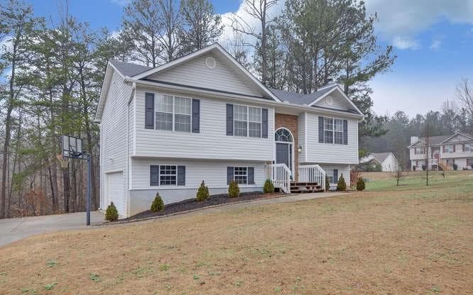 5586 Chestnut Creek Lane, Flowery Branch, GA 30542 — most recent listing photo