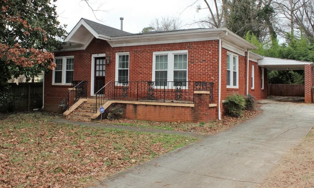 3 bedroom, 1,733 sq ft single family residence sold at 2754 Memorial Drive, Atlanta, GA 30317