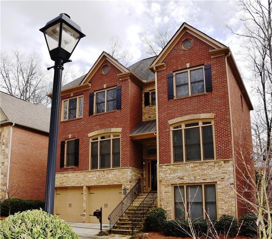 5 bedroom single family residence sold at 1035 Manorwood Court, Sandy Springs, GA 30328