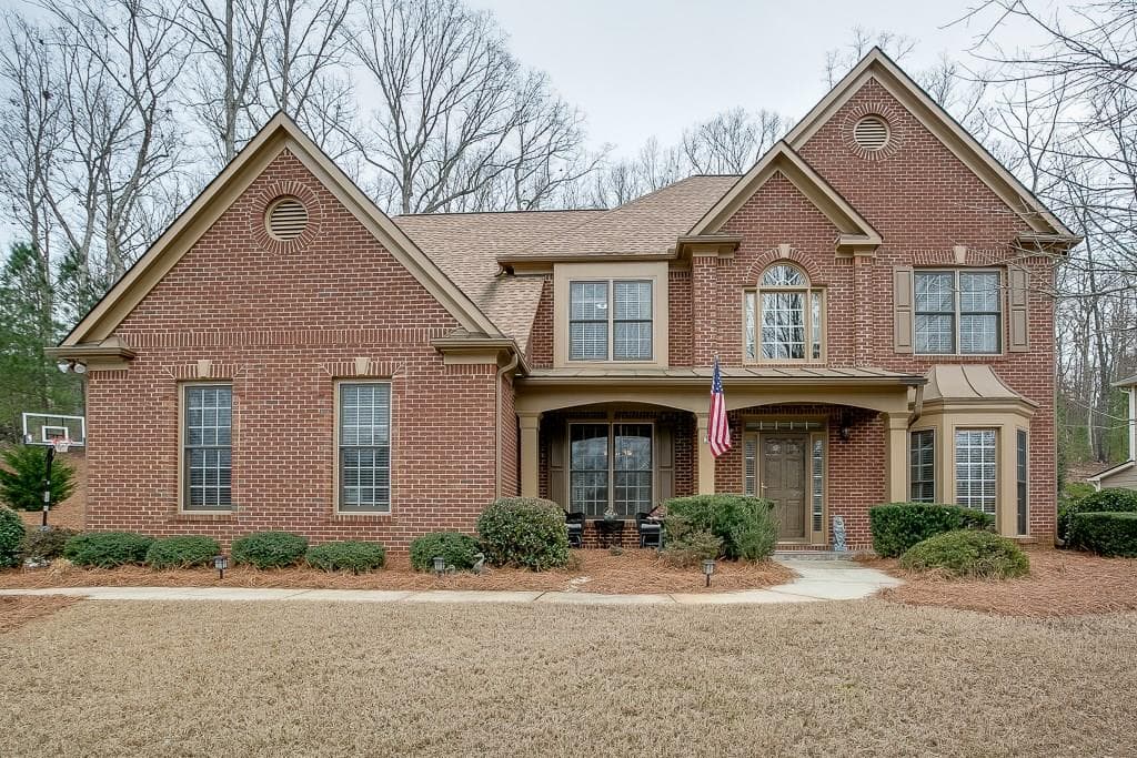 5 bedroom, 3,125 sq ft single family residence sold at 567 STREAMWOOD IVY Trail, Suwanee, GA 30024