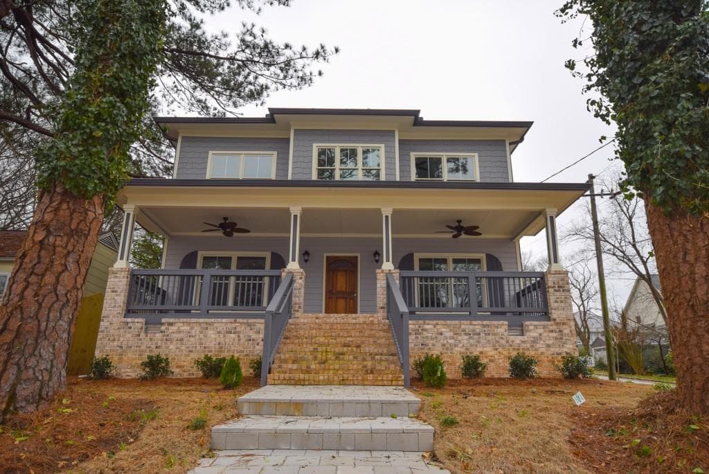 4 bedroom, 2,900 sq ft single family residence sold at 756 Bellemeade Avenue, Atlanta, GA 30318
