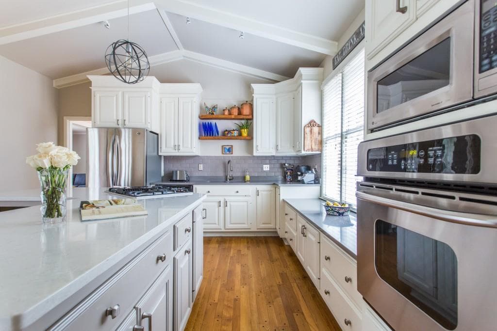 4 bedroom, 2,705 sq ft single family residence sold at 1501 Rainier Falls Drive, Atlanta, GA 30329