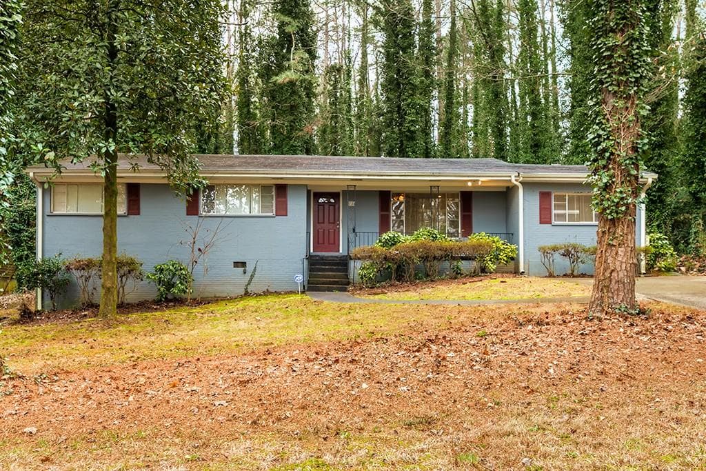 734 Kenilworth Circle, Stone Mountain, GA 30083 — most recent listing photo