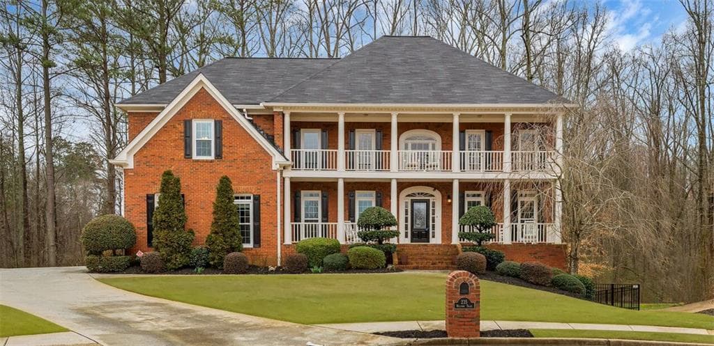 6 bedroom, 3,976 sq ft single family residence sold at 235 Welford Trace, Alpharetta, GA 30004