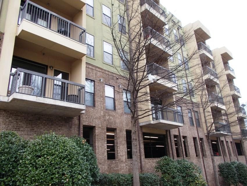 1 bedroom, 991 sq ft condominium sold at 425 Chapel Street 2403, Atlanta, GA 30313