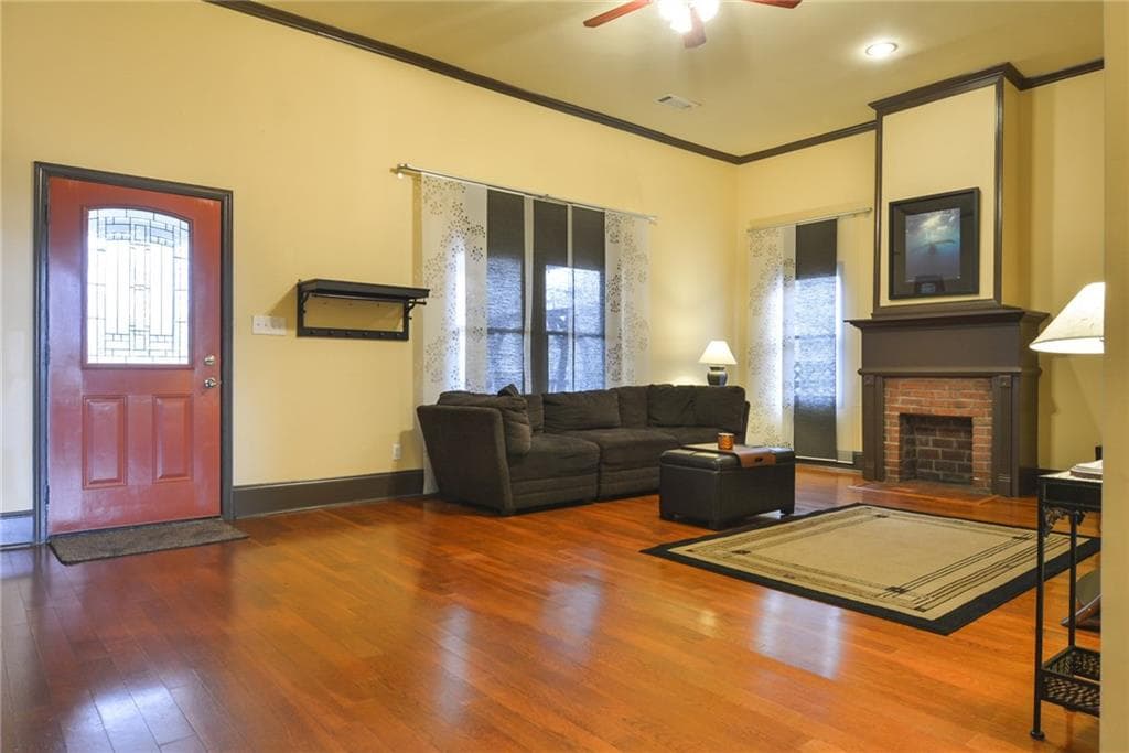 3 bedroom, 1,263 sq ft single family residence sold at 1039 Longley Avenue, Atlanta, GA 30318