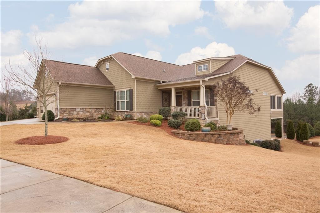 2 bedroom, 2,554 sq ft single family residence sold at 314 Puckett Creek Court, Canton, GA 30114