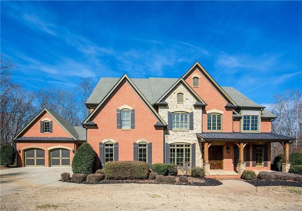 5 bedroom, 5,834 sq ft single family residence sold at 16100 Segwick Drive, Milton, GA 30004