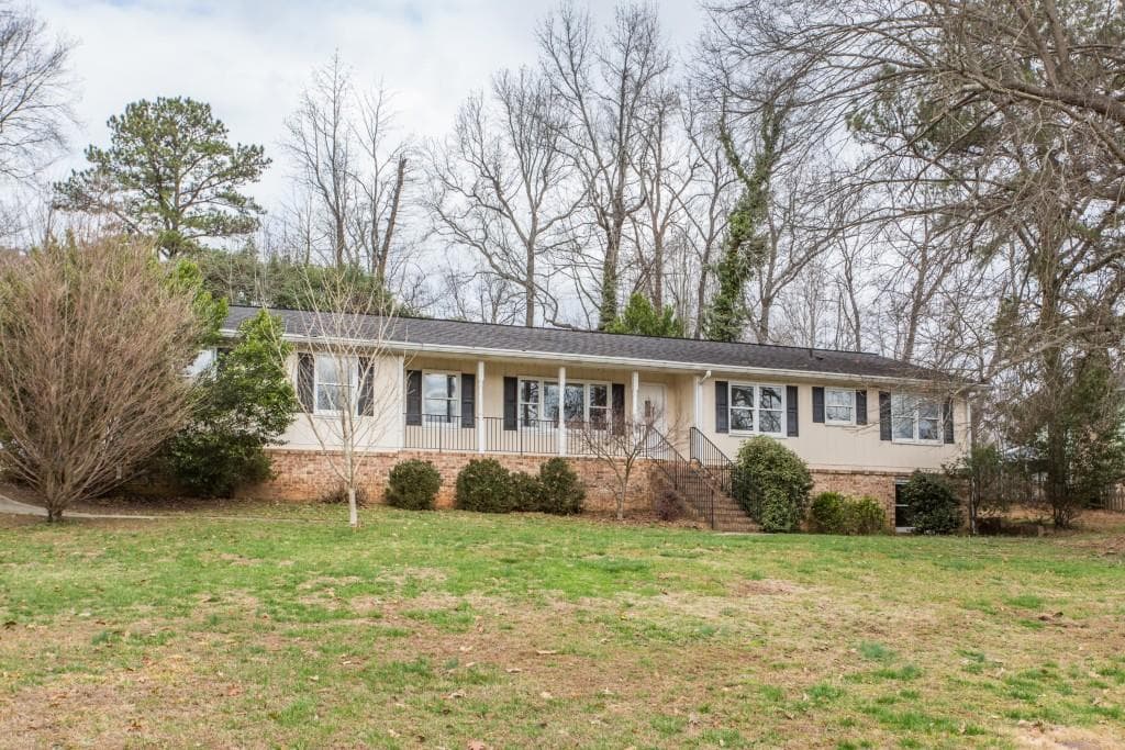 6739 Vic Ar Road, Atlanta, GA 30360 — most recent listing photo