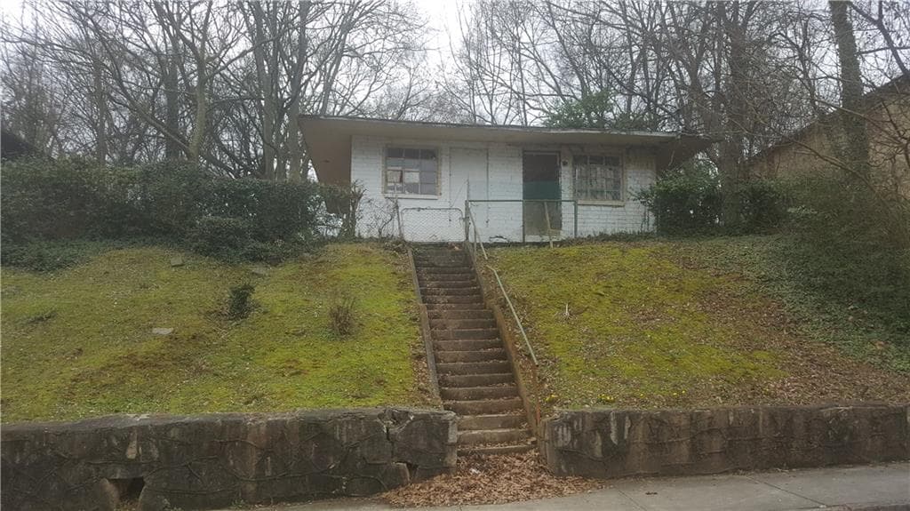 2 bedroom, 676 sq ft single family residence sold at 744 Neal Street, Atlanta, GA 30318