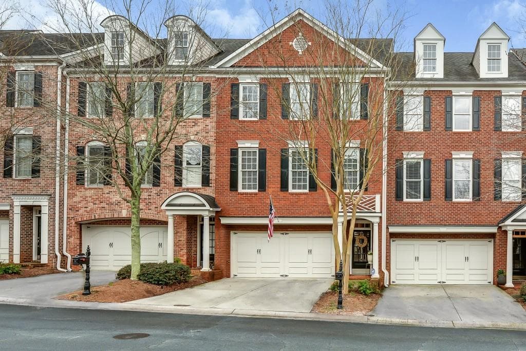 4607 Village Green Drive, Roswell, GA 30075 — most recent listing photo