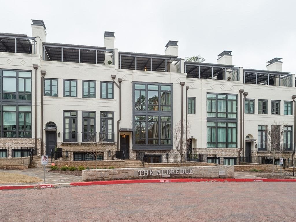 1082 Abington Court 21, Brookhaven, GA 30319 — most recent listing photo