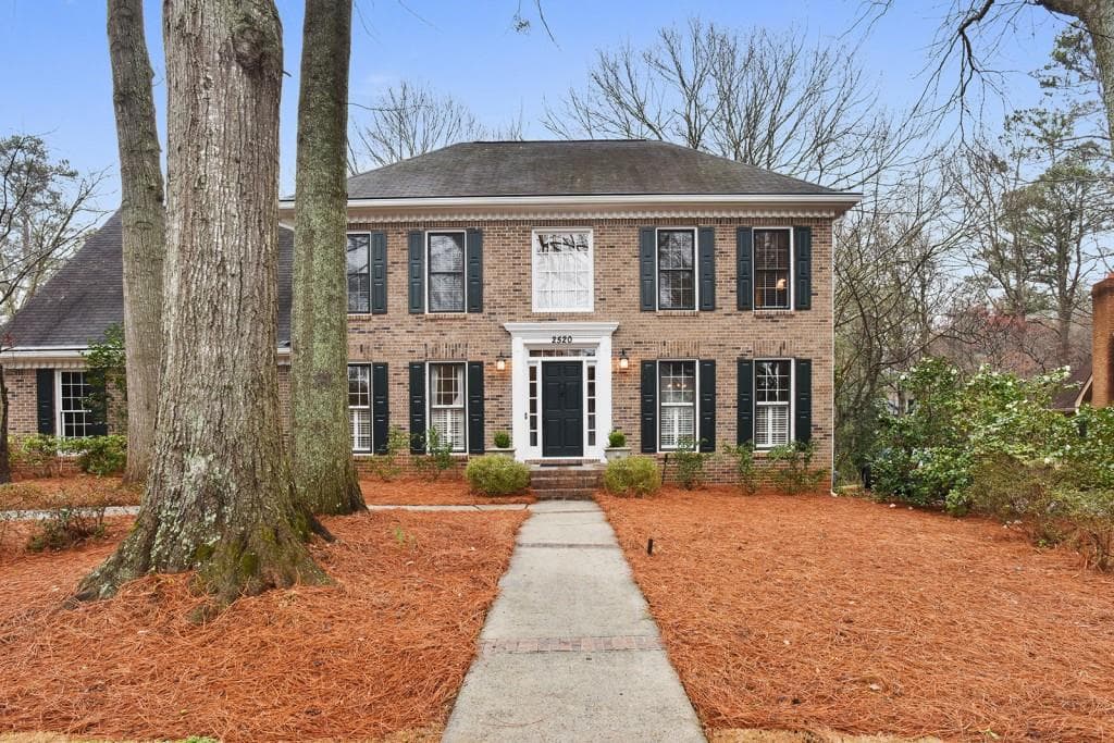 2520 Oak Crossing Drive, Decatur, GA 30033 — most recent listing photo