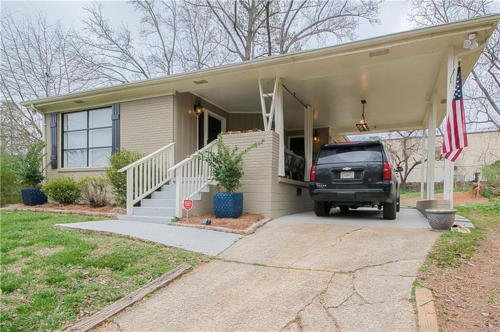 3 bedroom, 1,371 sq ft single family residence sold at 2992 Belvedere Lane, Decatur, GA 30032