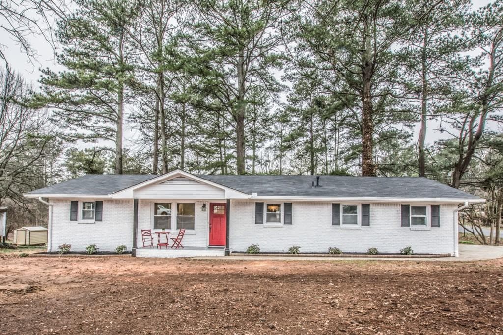 3 bedroom, 1,100 sq ft single family residence sold at 4430 Pair Valley Drive, Austell, GA 30106