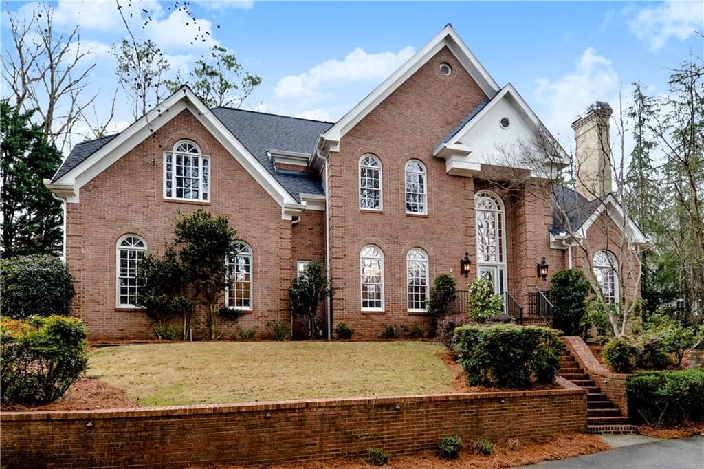 6 bedroom, 5,593 sq ft single family residence sold at 1371 Wesley Parkway, Atlanta, GA 30327