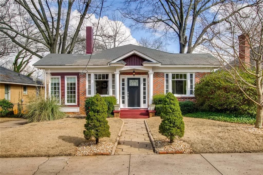 2 bedroom, 1,456 sq ft single family residence sold at 1470 Hartford Avenue, Atlanta, GA 30310