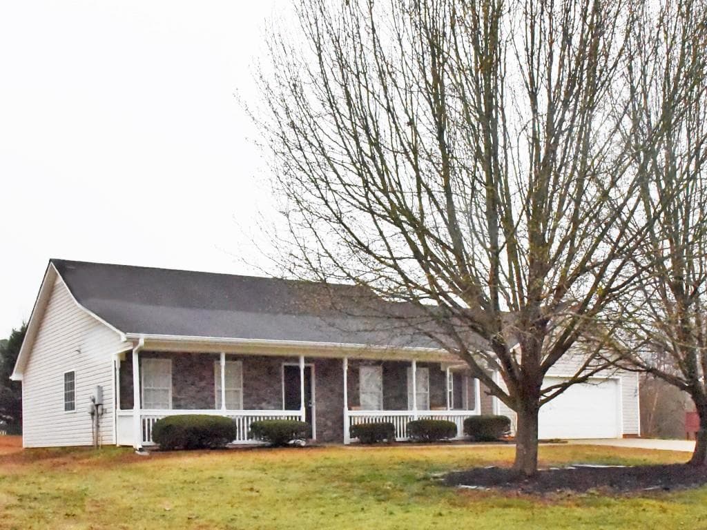 1412 RED OAK Way, Winder, GA 30680 — most recent listing photo