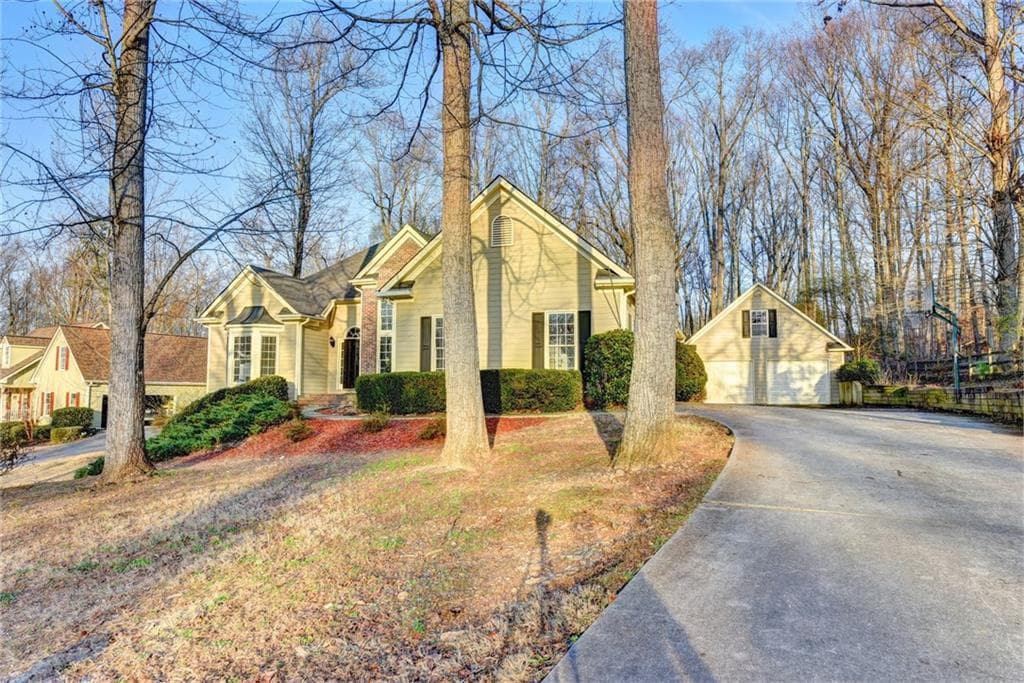 7695 Finley Drive, Gainesville, GA 30506 — most recent listing photo
