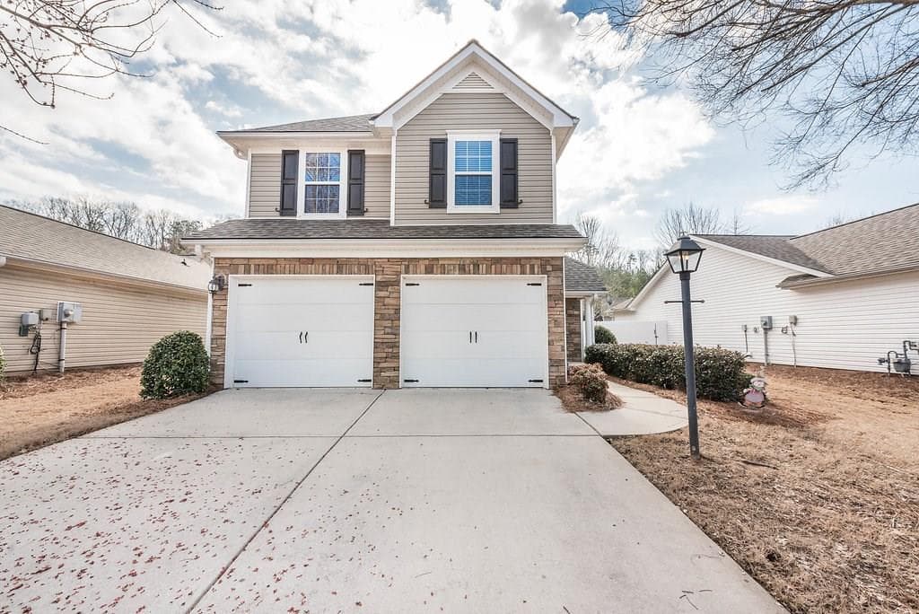 3 bedroom, 1,741 sq ft single family residence sold at 5164 Centennial Creek View, Acworth, GA 30102