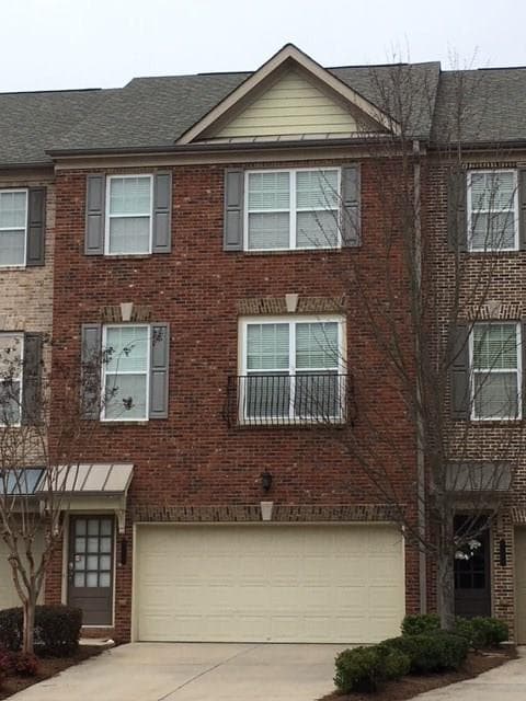 3239 Greenwood Oak Drive, Peachtree Corners, GA 30092 — most recent listing photo