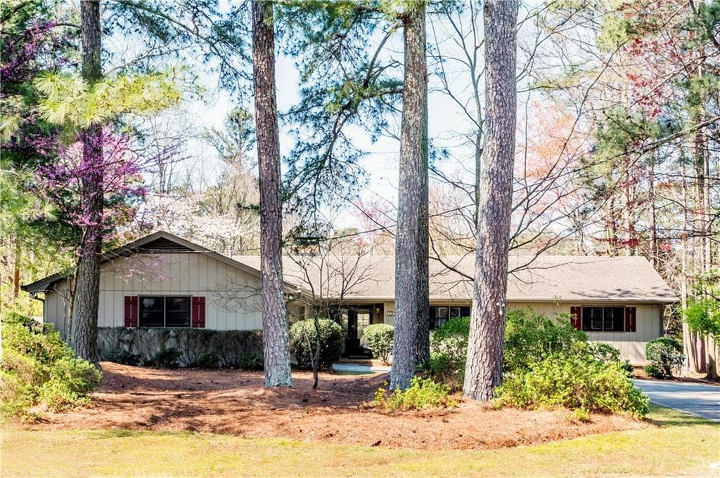 5284 Manhasset Court, Dunwoody, GA 30338 — most recent listing photo