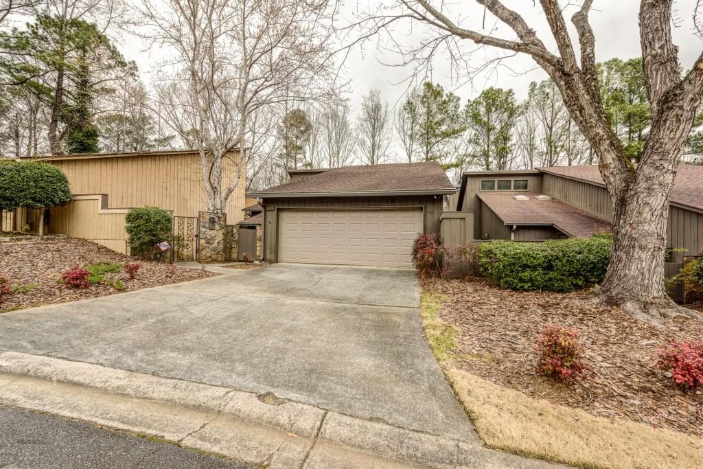 3 bedroom, 2,198 sq ft single family residence sold at 3002 Sawtooth Circle, Alpharetta, GA 30022