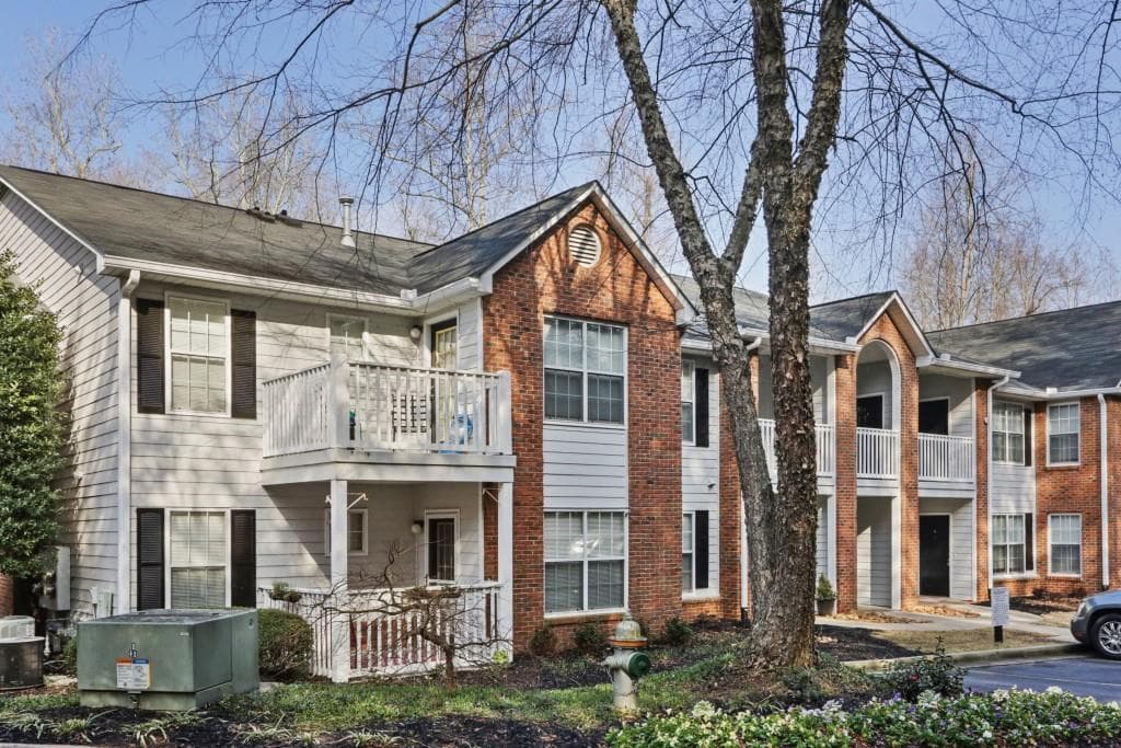 111 Streamside Drive, Roswell, GA 30076 — most recent listing photo