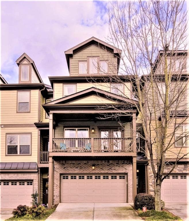3 bedroom, 2,259 sq ft townhouse sold at 698 Emeril Drive, Decatur, GA 30032