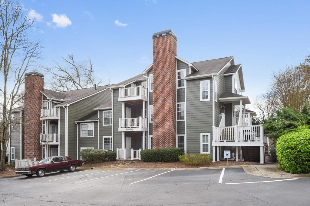 5626 River Heights Crossing, Marietta, GA 30067 — most recent listing photo