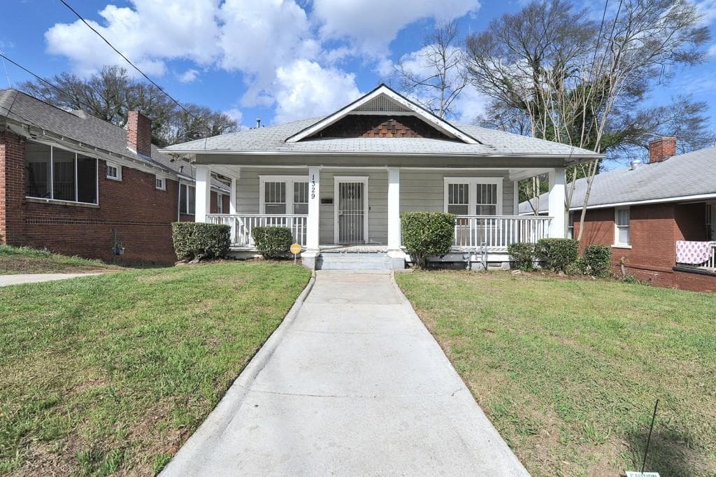 4 bedroom, 1,530 sq ft single family residence sold at 1329 Greenwich Street, Atlanta, GA 30310