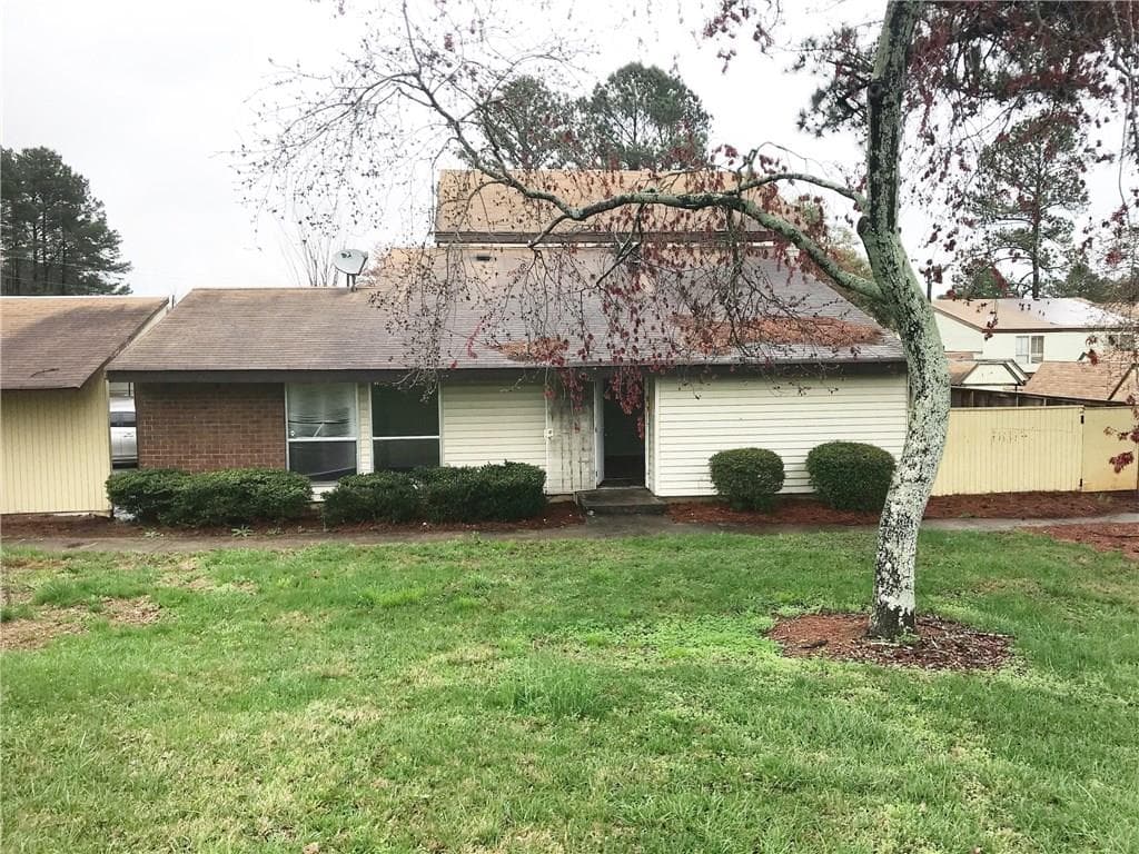 2 bedroom, 994 sq ft condominium sold at 3163 Quince Tree Lane, Decatur, GA 30034