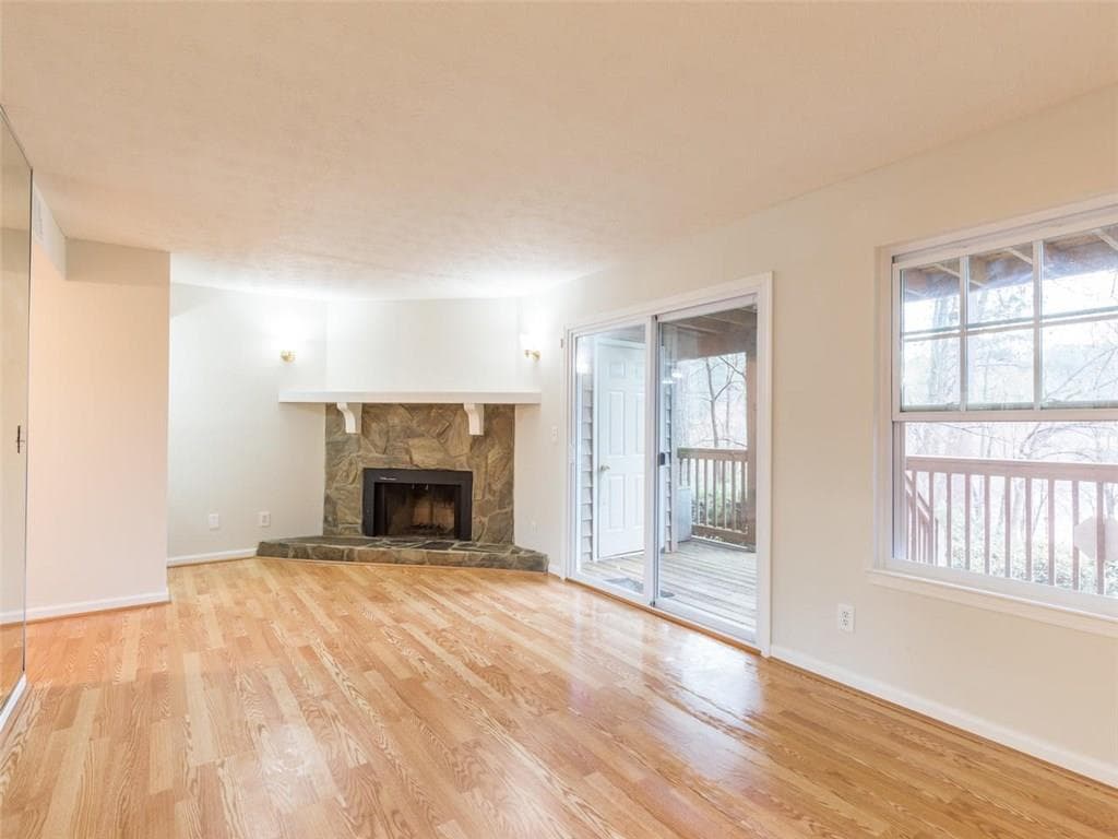 3 bedroom, 1,311 sq ft condominium sold at 259 Quail Run, Roswell, GA 30076