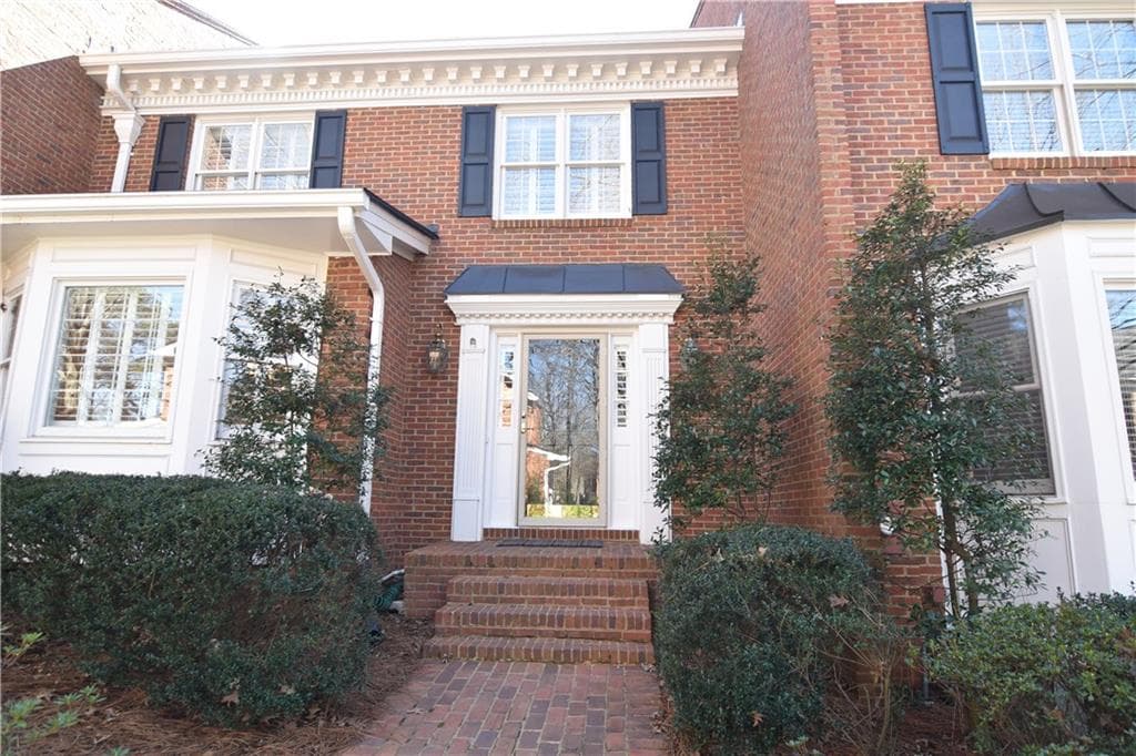 5419 Trentham Drive C-11, Dunwoody, GA 30338 — most recent listing photo