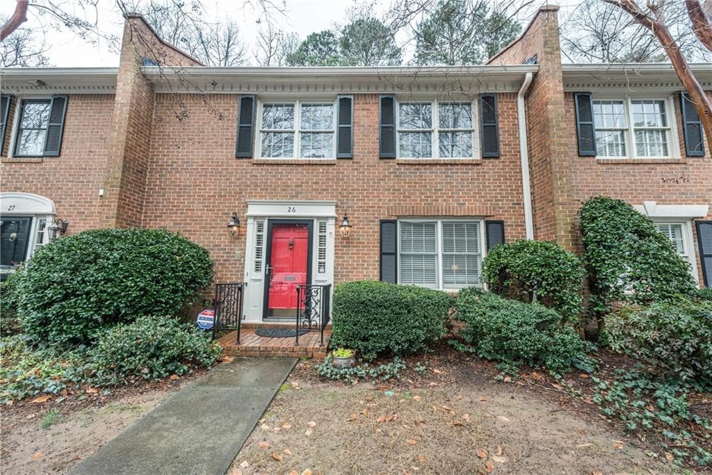 3 bedroom, 2,328 sq ft condominium sold at 4101 Dunwoody Club Drive 26, Dunwoody, GA 30350