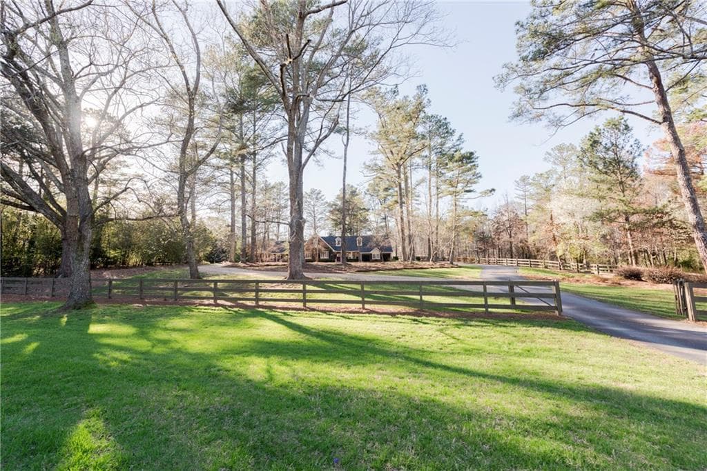 10995 Stroup Road, Roswell, GA 30075 — most recent listing photo
