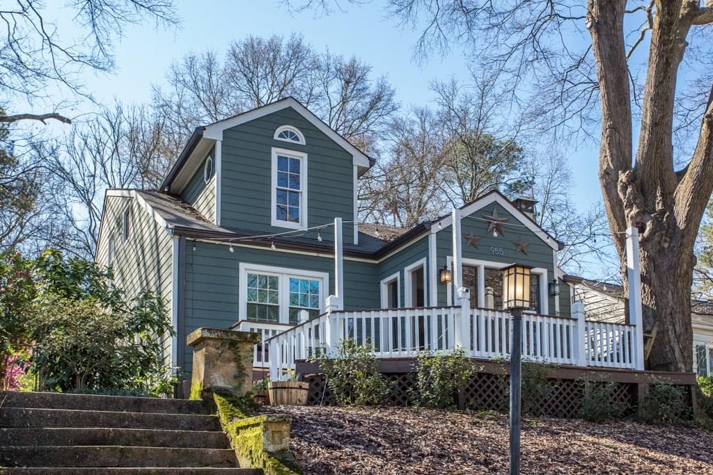 4 bedroom, 2,202 sq ft single family residence sold at 955 Delaware Avenue, Atlanta, GA 30316