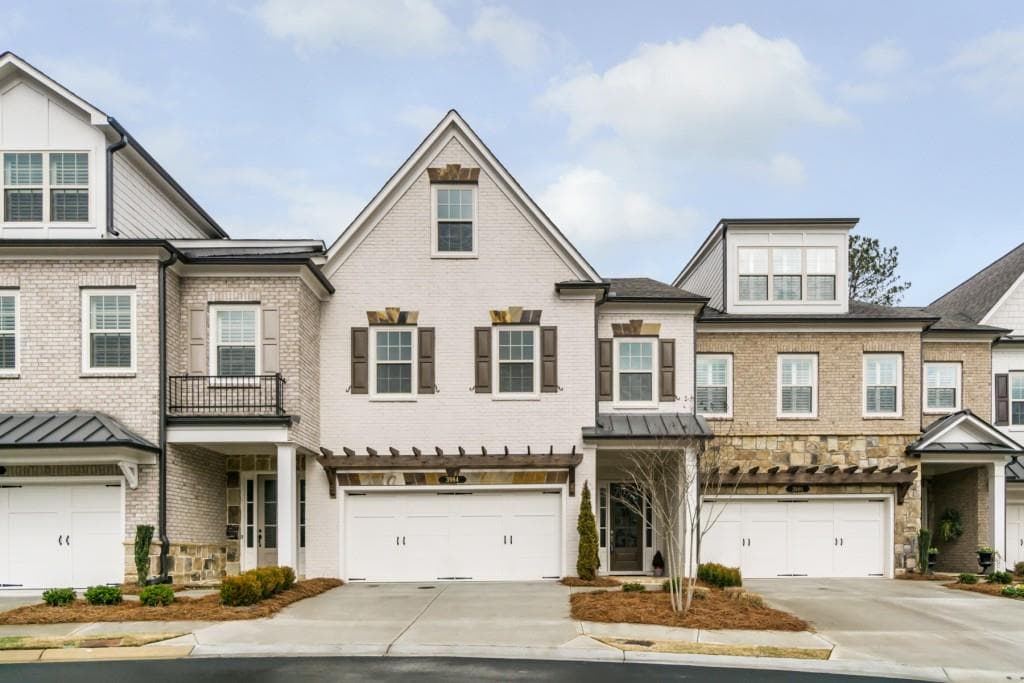 3984 Cliffmont Circle, Marietta, GA 30068 — most recent listing photo