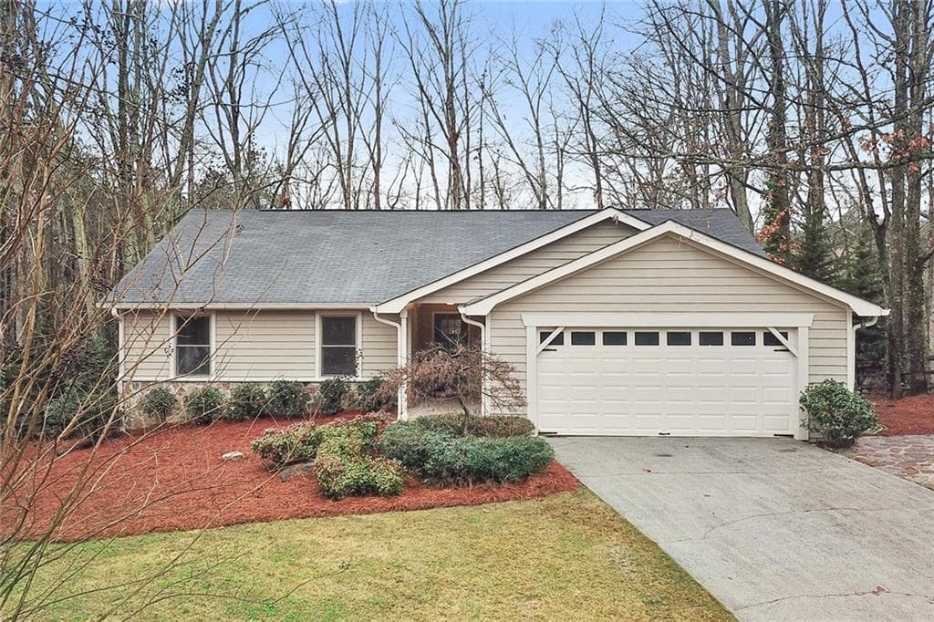 195 Ansley Court, Roswell, GA 30076 — most recent listing photo