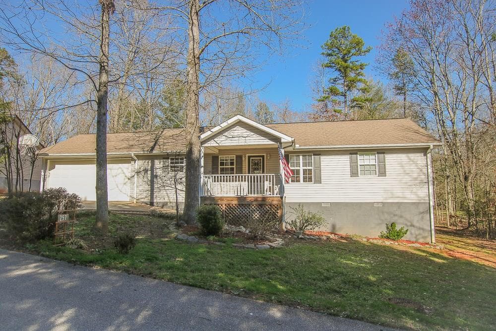 257 Circle Drive, Clarkesville, GA 30523 — most recent listing photo