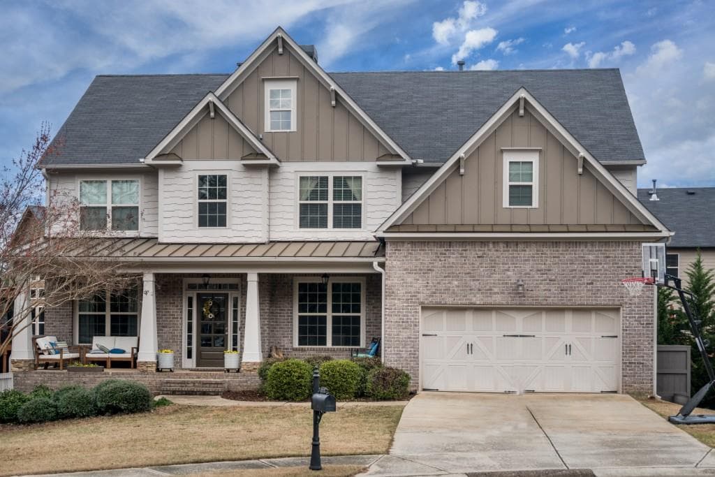 6 bedroom, 4,400 sq ft single family residence sold at 222 Lakestone Overlook, Woodstock, GA 30188
