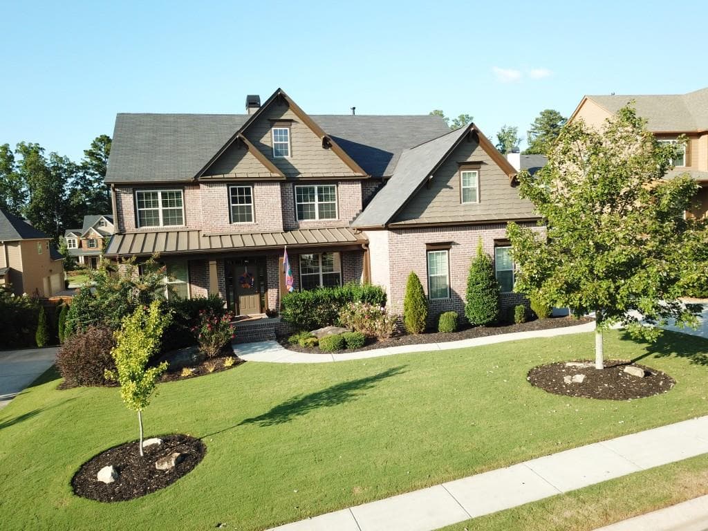 6 bedroom, 4,421 sq ft single family residence sold at 313 Lakestone Landing, Woodstock, GA 30188