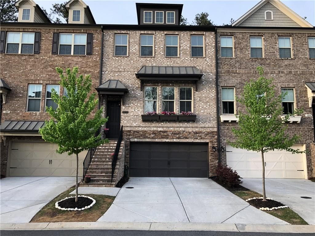 3 bedroom, 2,571 sq ft townhouse sold at 134 Brindle Lane, Alpharetta, GA 30009