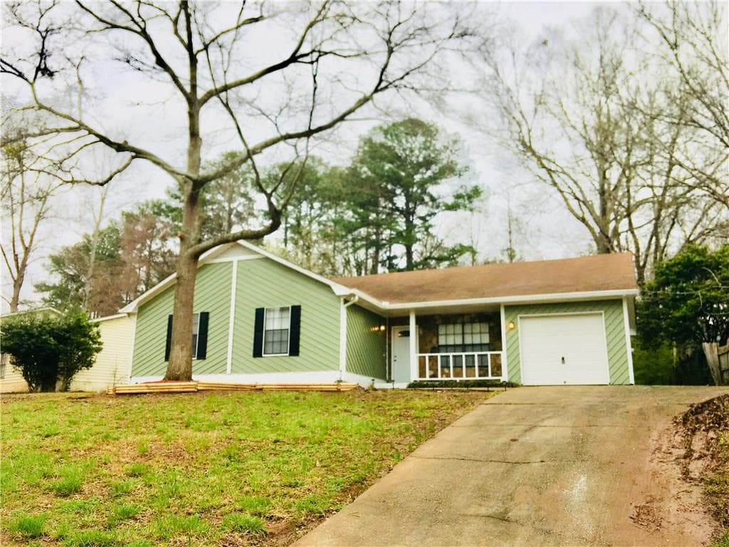 8582 Glenwoods Drive, Riverdale, GA 30274 — most recent listing photo