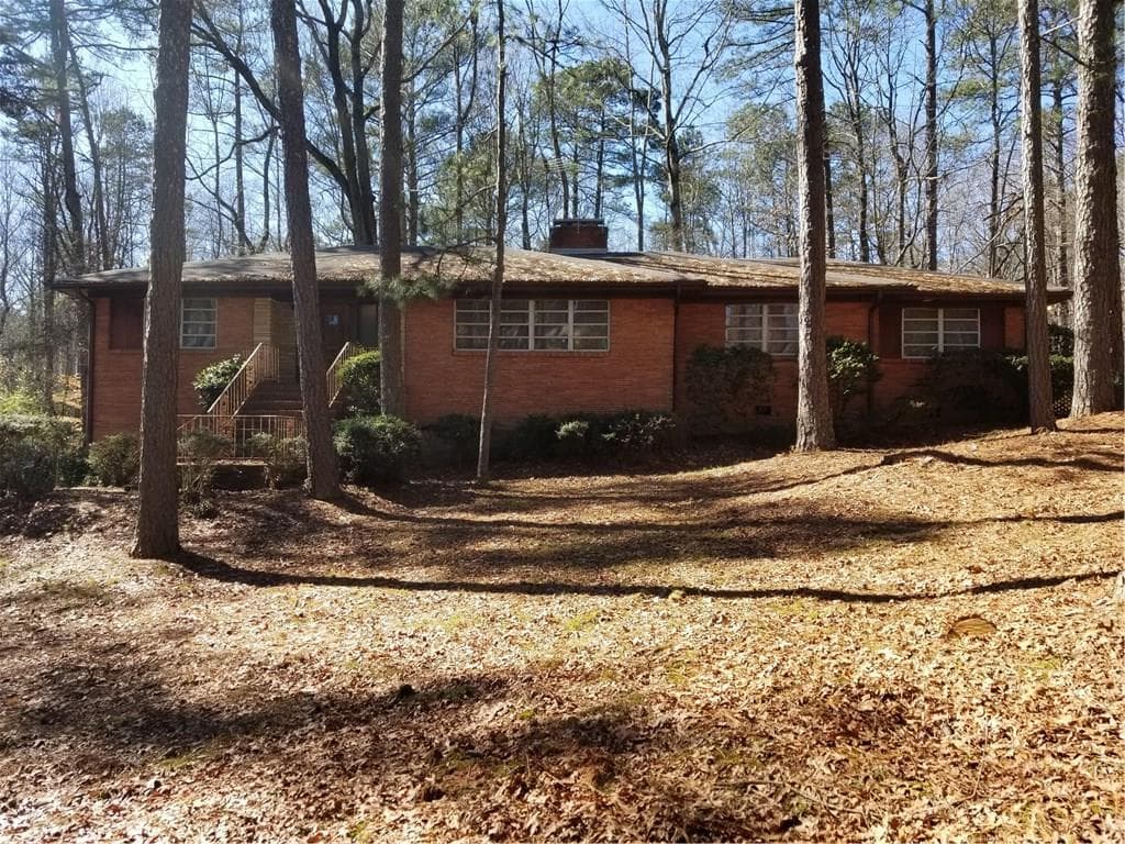 4 bedroom, 2,138 sq ft single family residence sold at 3035 Baker Ridge Drive, Atlanta, GA 30318