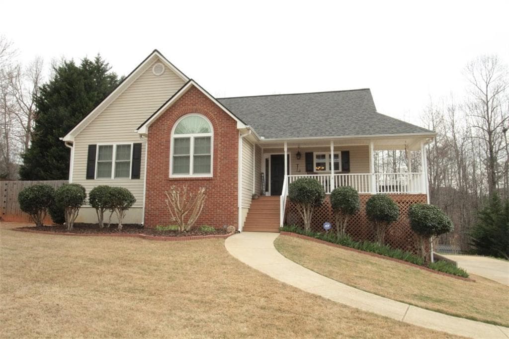 4 bedroom, 2,539 sq ft single family residence sold at 4323 Grey Park Drive, Buford, GA 30519